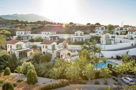 Joya Cyprus Marvel Penthouse Apartment Agios Nikolaos  Экстерьер фото